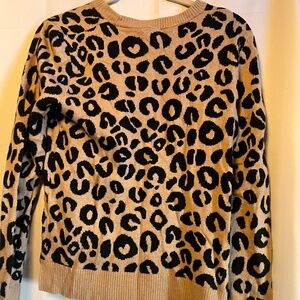 Leapord sweater